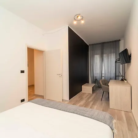 1 B&business - 50 Mt Dalle Molinette, 300 Mt Da Metro Spezia, 1k M Da Lingotto Fiere * Turin